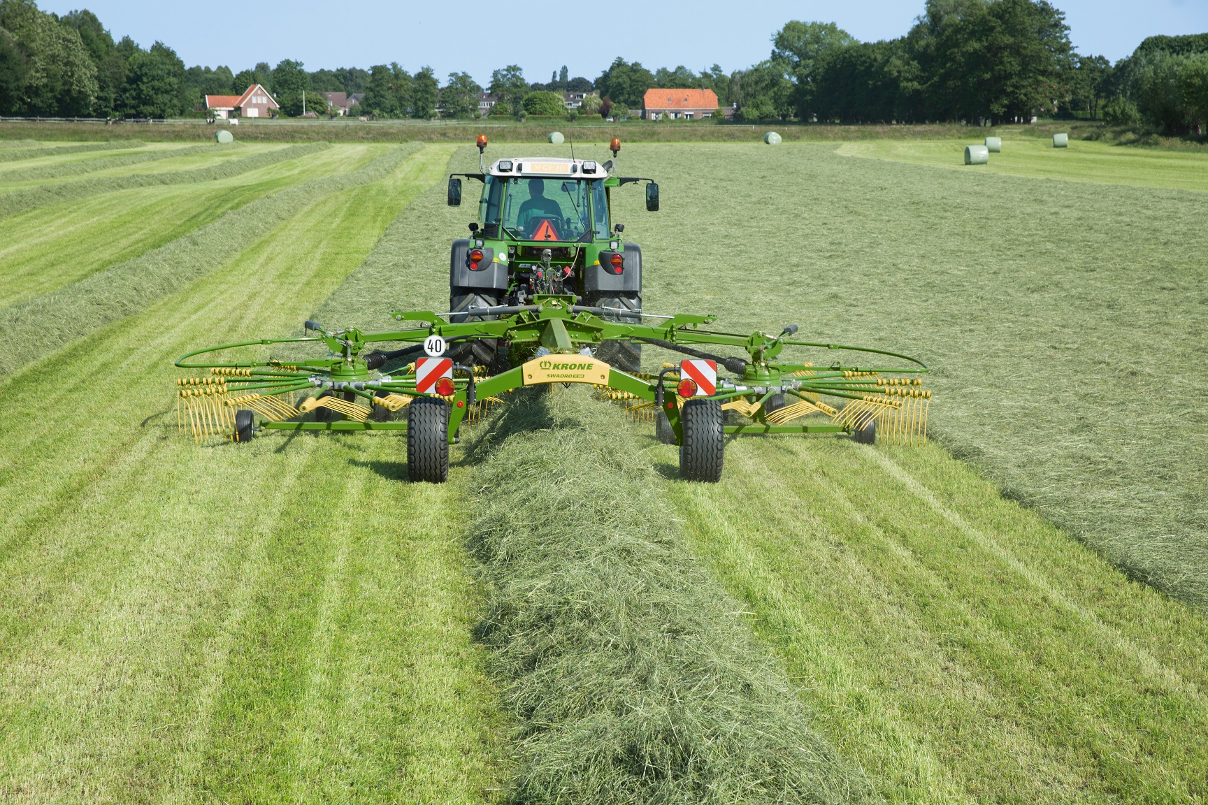 1. Krone Swadro TC 880